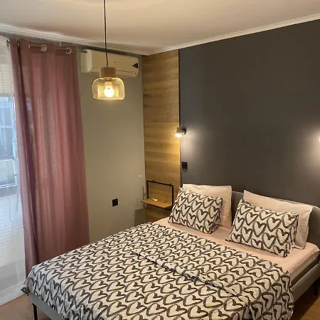 Burgas Apartment شقة *